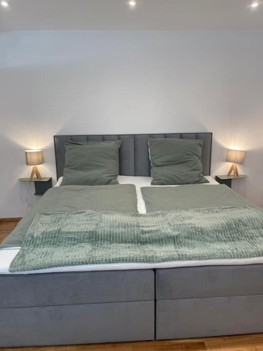 1,5-Zimmer, Top Ausgestattet, 4 Pers, Souterrain Флинтсбах Экстерьер фото