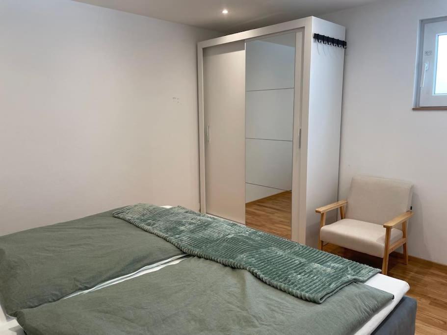 1,5-Zimmer, Top Ausgestattet, 4 Pers, Souterrain Флинтсбах Экстерьер фото