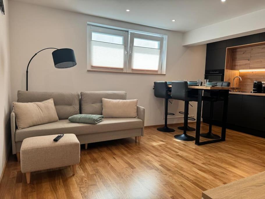 1,5-Zimmer, Top Ausgestattet, 4 Pers, Souterrain Флинтсбах Экстерьер фото